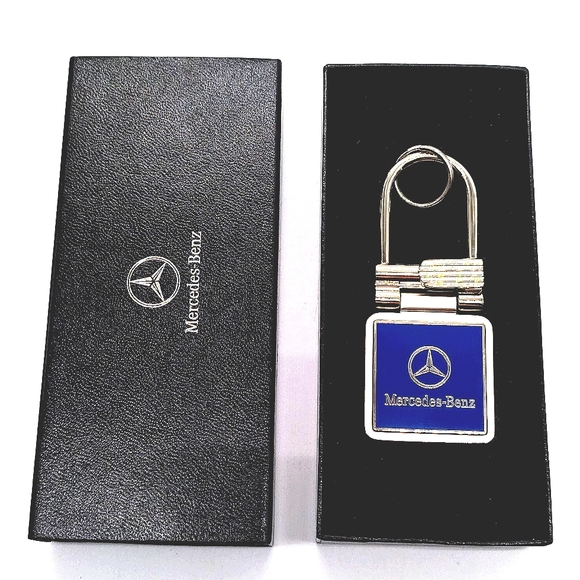 NIB Authentic Mercedes Benz Vintage Keychain Key Fob in Nickel-Oem - Picture 1 of 6